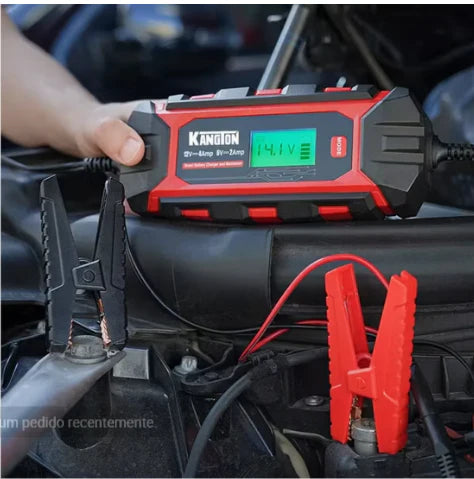 Cargador portátil 12V para carro y moto: revive tu batería donde sea, cuando sea.